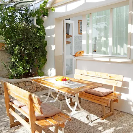 Ferienhaus Cypress House Bol